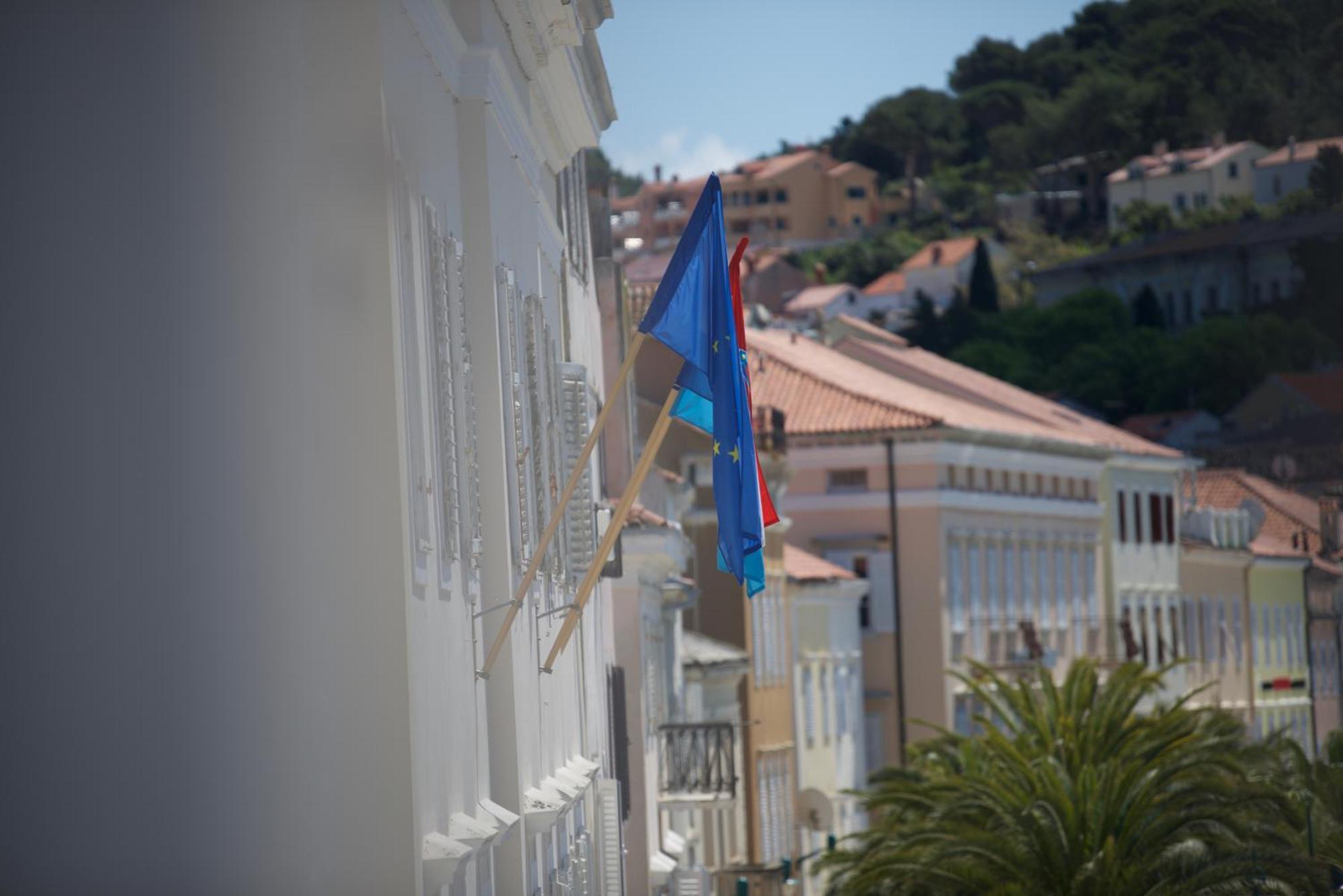 Apartments And Rooms Jospino Mali Lošinj Екстериор снимка